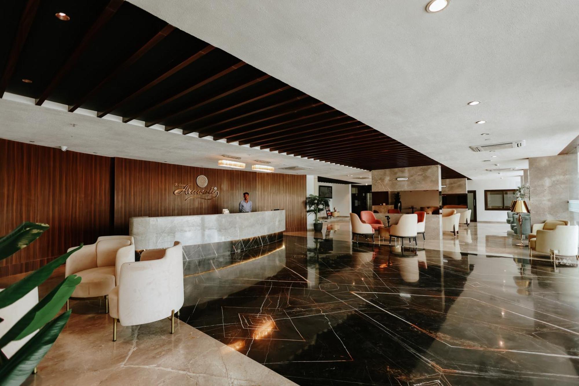 Pride Resort & Convention Center Ranakpur Near Ranakpur Dam Sādri Exteriör bild